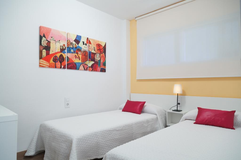 Uhc Sorolla Apartments Salou Eksteriør billede